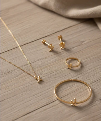Golden Pearl Emblem Jewelry Set